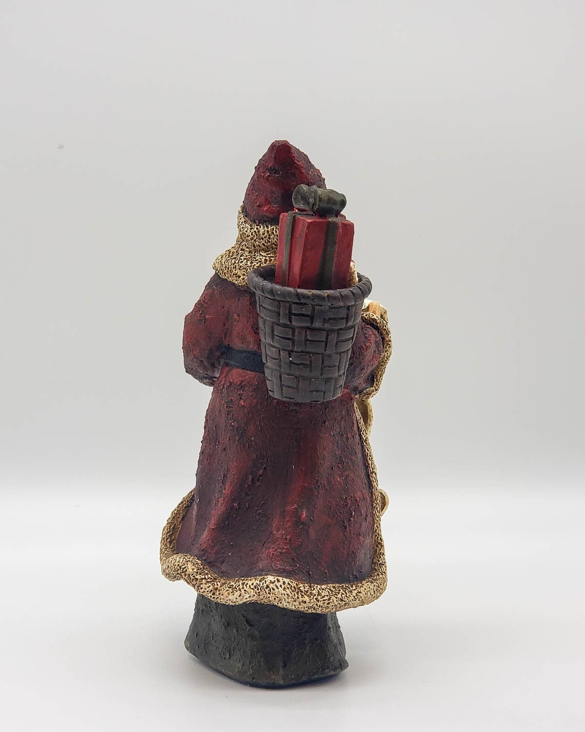 Santa Gift Giving Christmas Decor - Image 2